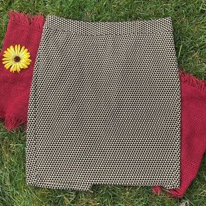 🌺 ANN TAYLOR; Unique Brown, Black & White Design COMFY Skirt; Misses Size 14!